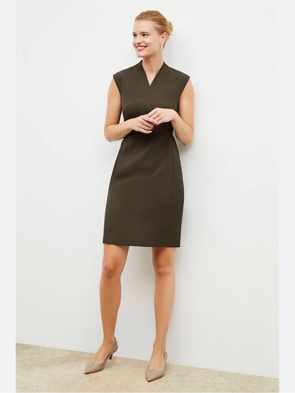MM Lafleur Olive Sleeveless V-Neck Sheath 
Dress Size +1